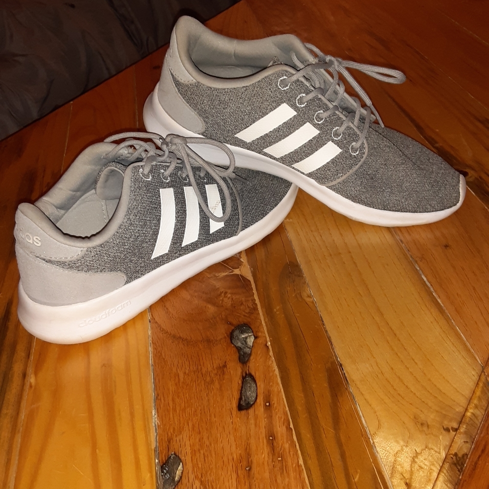 Adidas Cloudfoam sneakers